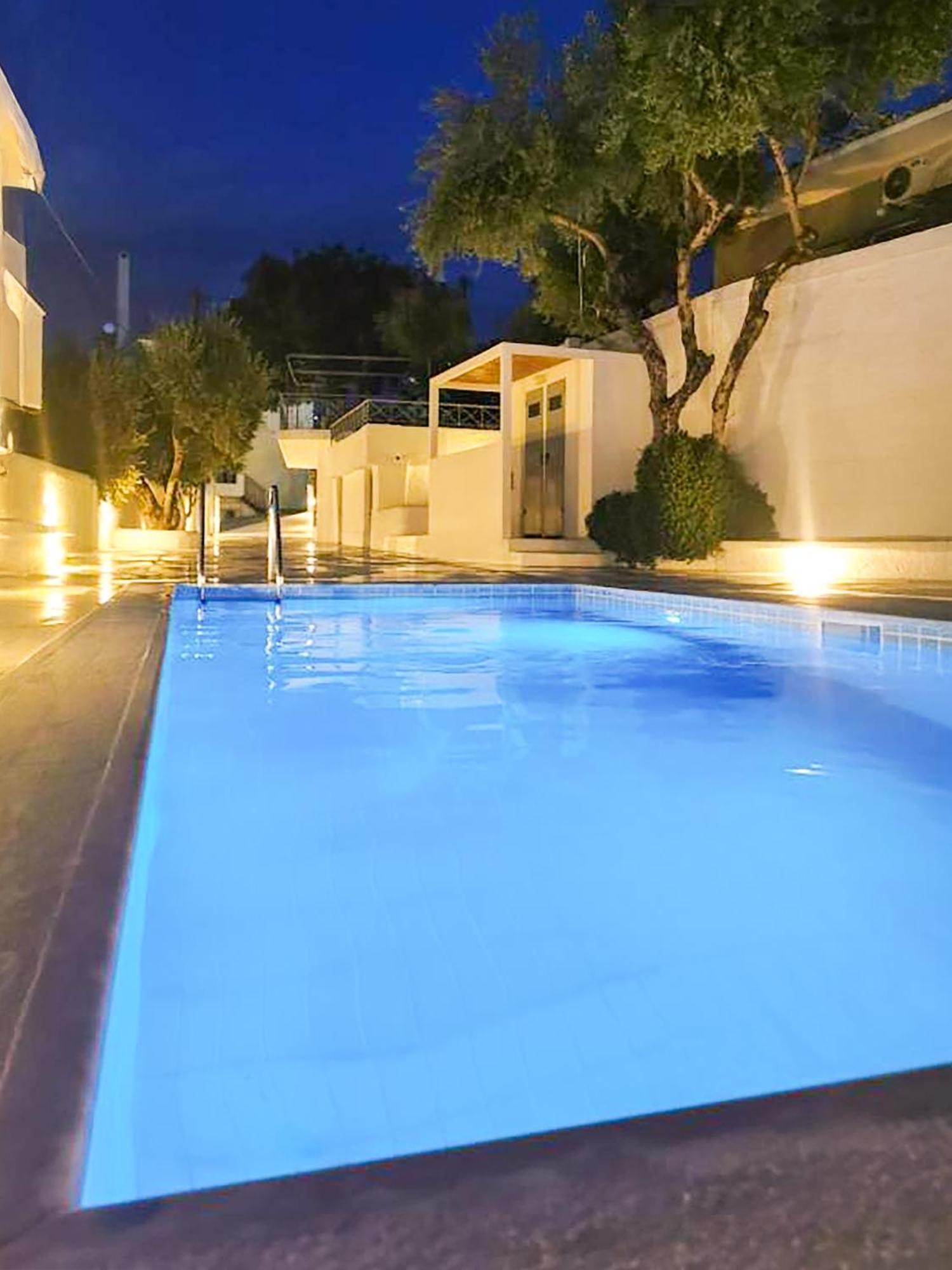 Pouletis Family Apartments - Akroyali Seaview Getaways Kalamata Exterior foto
